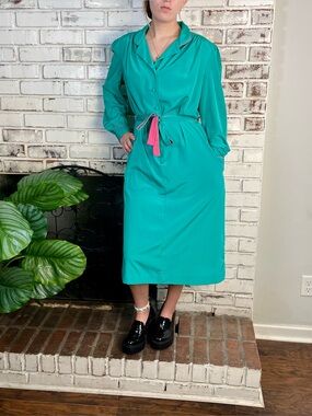 Vintage 70s Jenni Green and Pink Tie Belt Button Down Midi Shirt Dress L